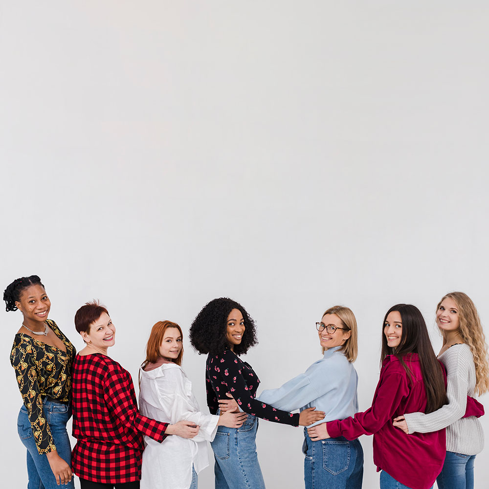 1000px_gruppe-der-besten-freunde-die-sich-gegenseitig-halten